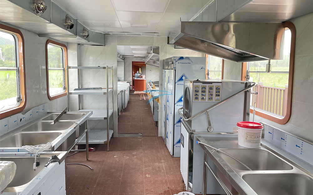 火车主题餐厅厨房工程洗消区施工现场